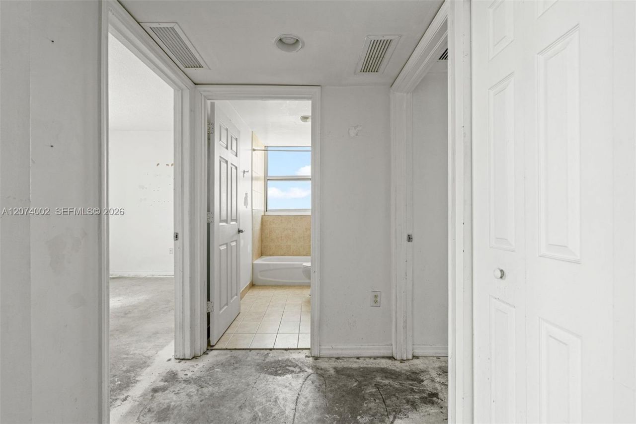 275 NE 18th St, Unit 1803, Miami, FL 33132 Photo