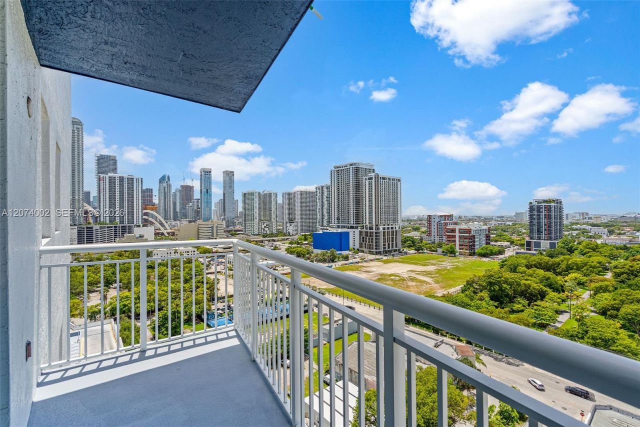 275 NE 18th St, Unit 1803, Miami, FL 33132 Photo