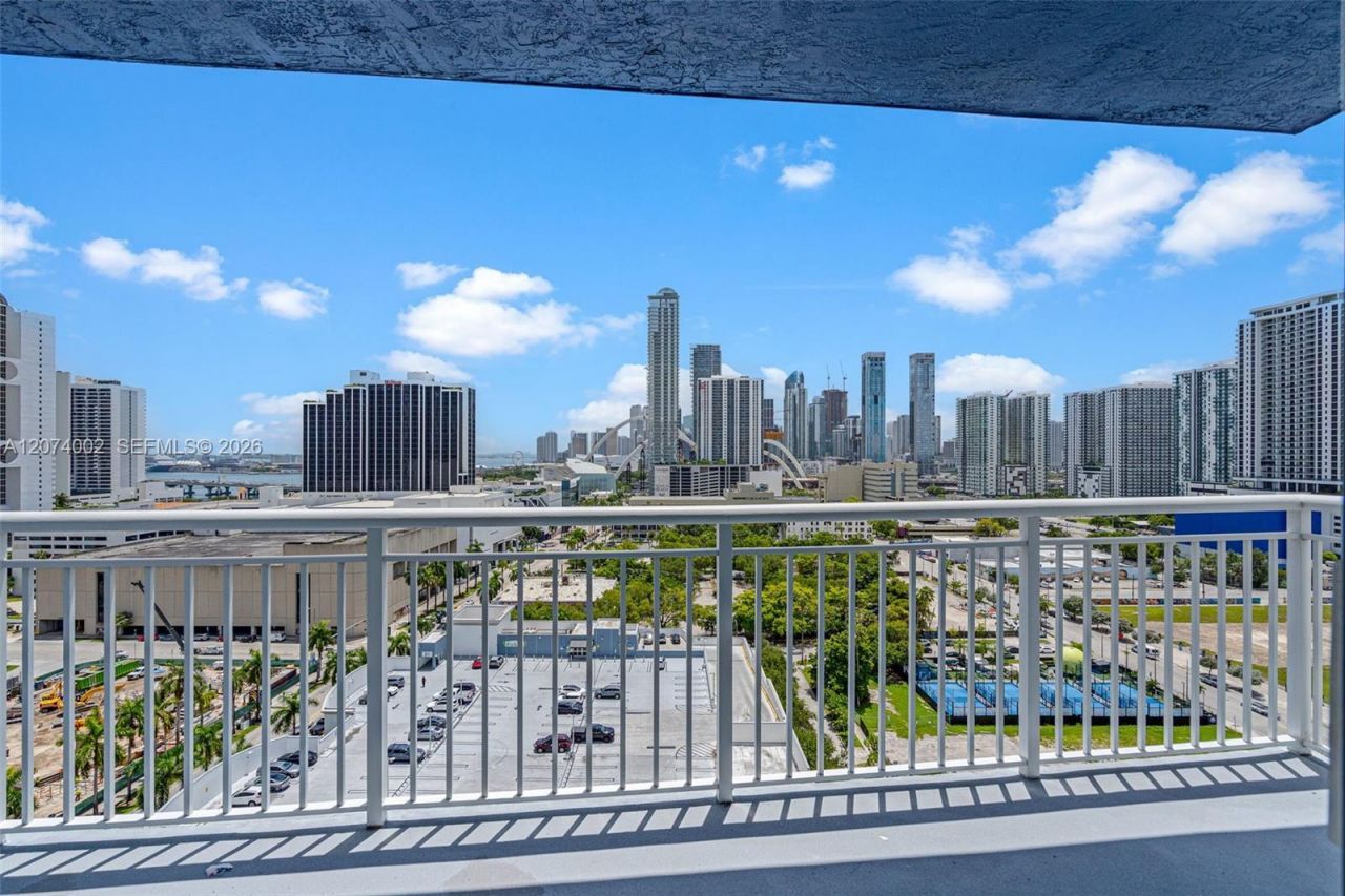 275 NE 18th St, Unit 1803, Miami, FL 33132 Photo