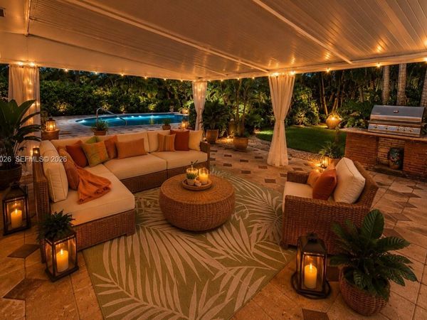 1030 Polk St , Hollywood, FL 33019