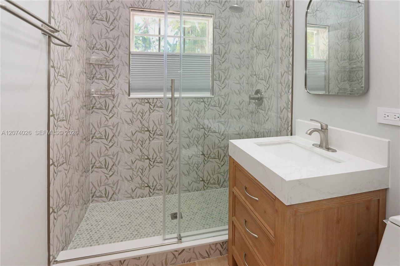 1030 Polk St , Hollywood, FL 33019 Photo
