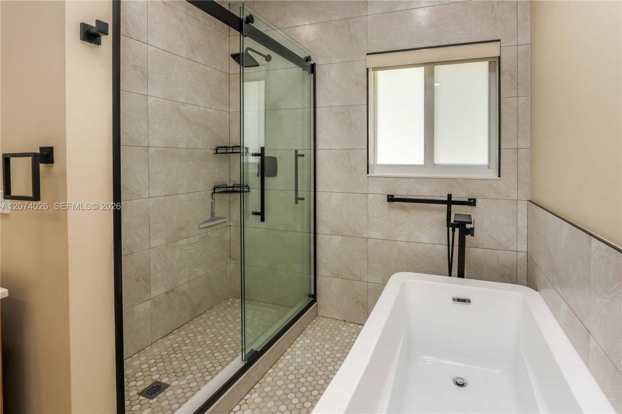 1030 Polk St , Hollywood, FL 33019 Photo