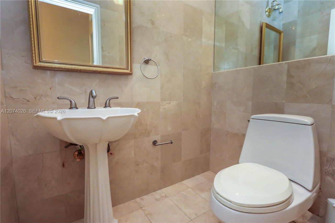 1030 Polk St , Hollywood, FL 33019 Photo