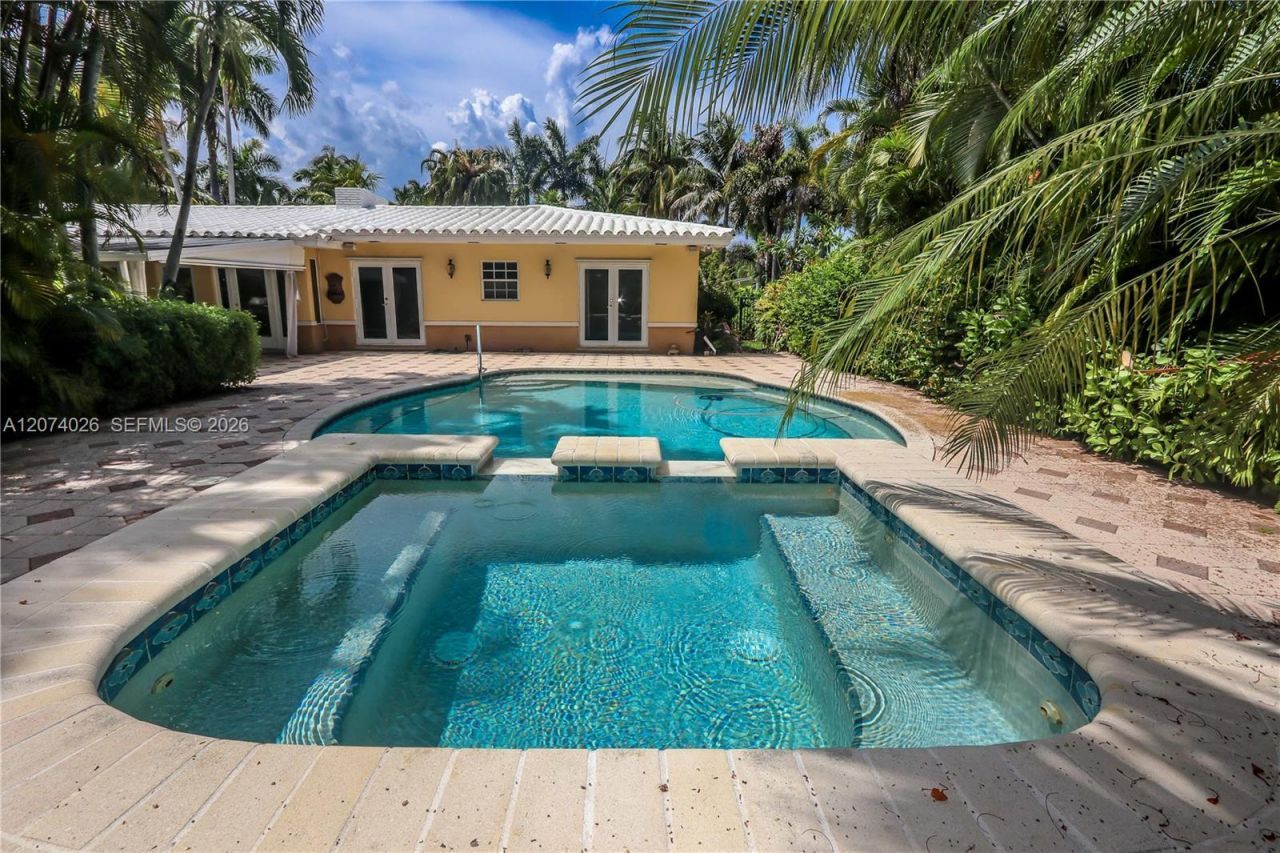 1030 Polk St , Hollywood, FL 33019 Photo