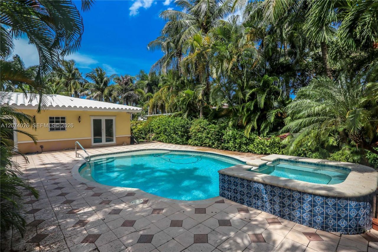 1030 Polk St , Hollywood, FL 33019 Photo