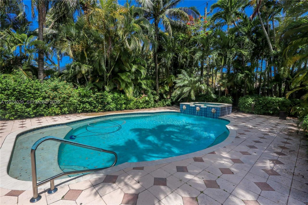 1030 Polk St , Hollywood, FL 33019 Photo