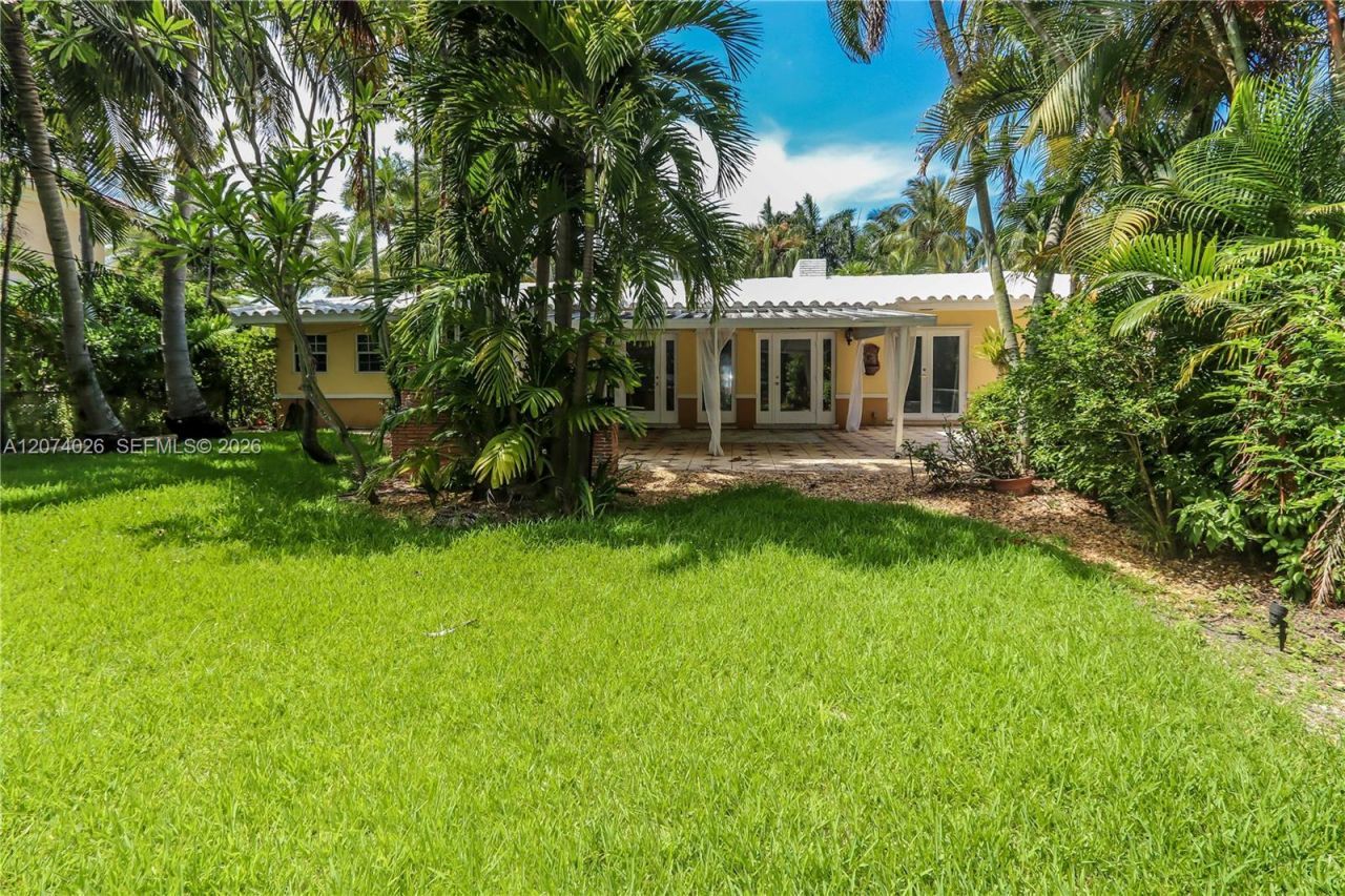 1030 Polk St , Hollywood, FL 33019 Photo
