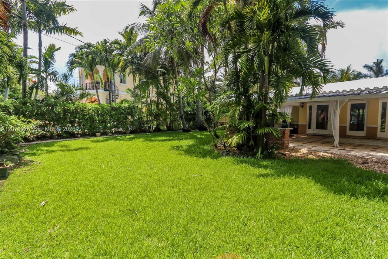 1030 Polk St , Hollywood, FL 33019 Photo