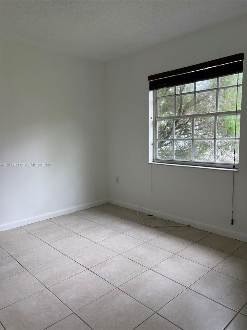 14803 NE 7th Ave , Unit #, Miami, FL 33161 Photo