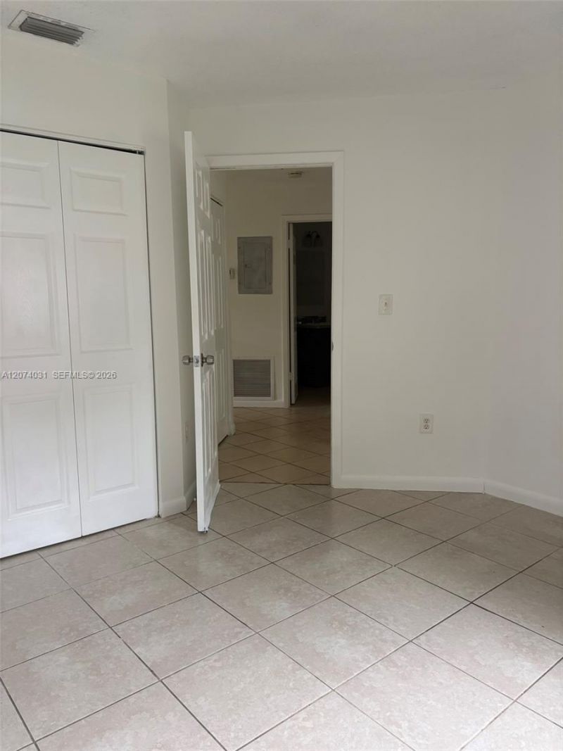 14803 NE 7th Ave , Unit #, Miami, FL 33161 Photo