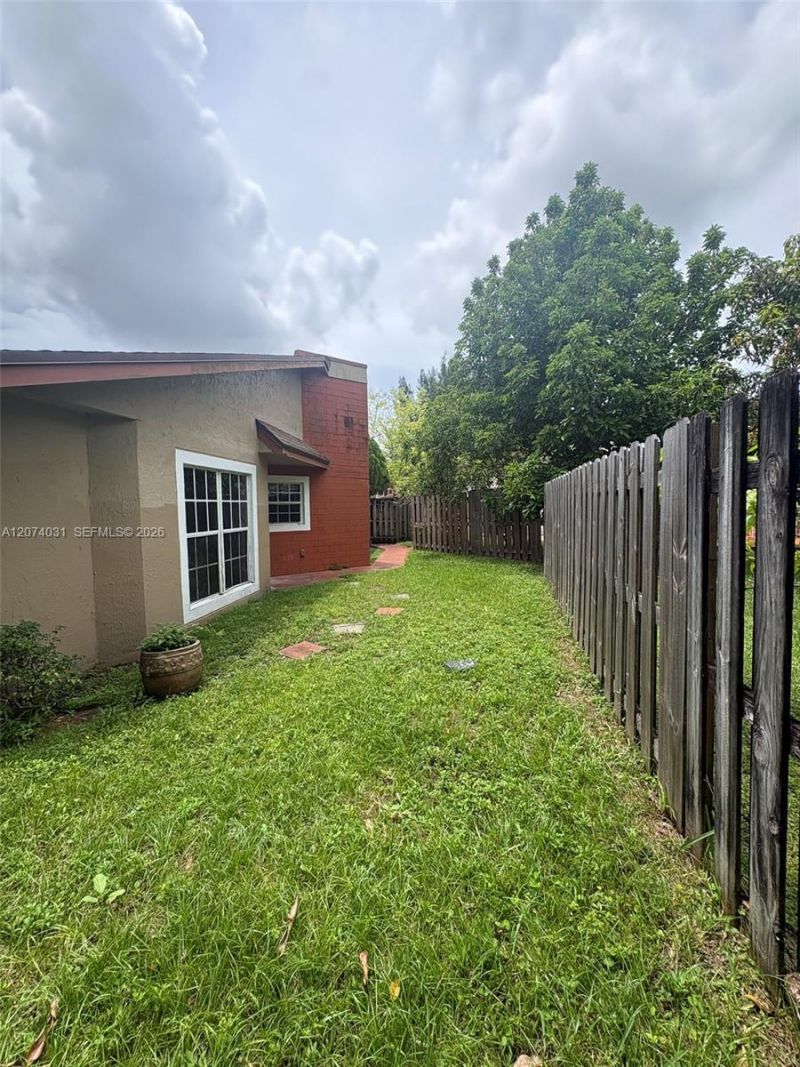 14803 NE 7th Ave , Unit #, Miami, FL 33161 Photo