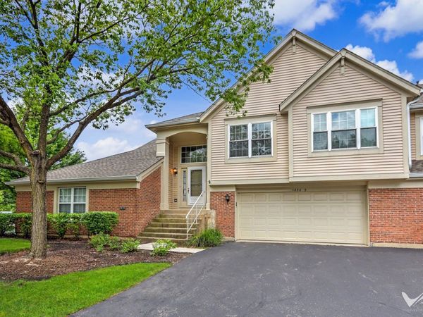 1620 COLUMBIA Circle , Unit 2, Bartlett, IL 60103
