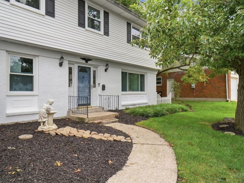 11962 Cedarcreek Drive, Springfield Township, OH 45240 Photo 4