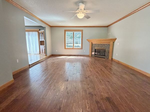 501 E 26th Street N, Newton, IA 50208