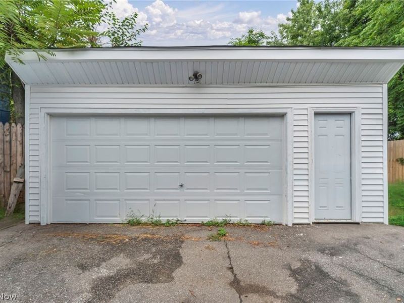 12505 Arlington Avenue, Cleveland, OH 44108 Photo 40