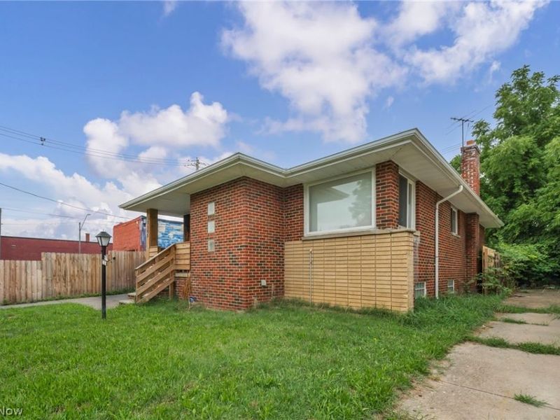 12505 Arlington Avenue, Cleveland, OH 44108 Photo 7