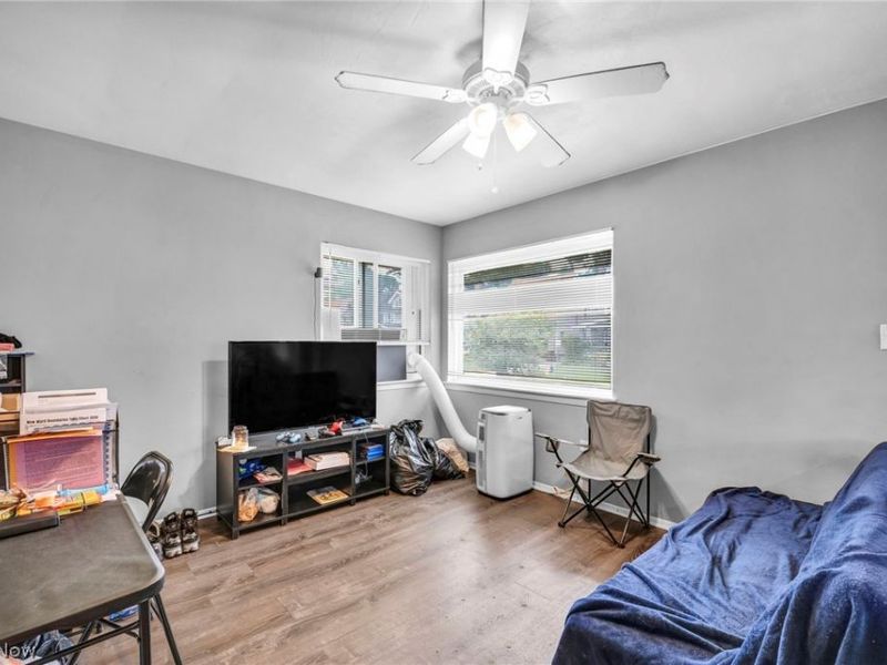 12505 Arlington Avenue, Cleveland, OH 44108 Photo 8