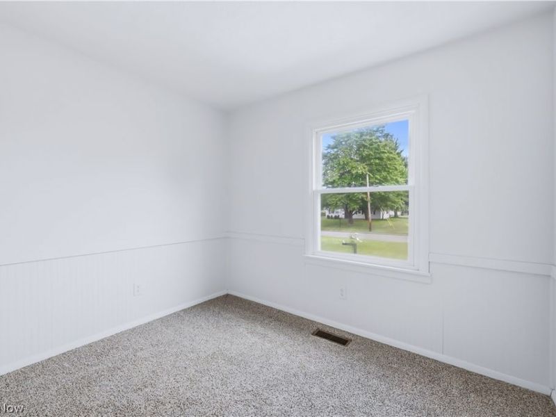 378 Dehoff Drive, Youngstown, OH 44515 Photo 18