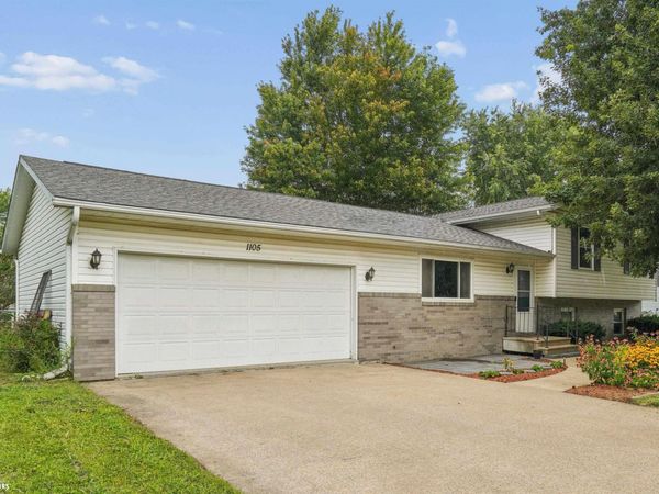 1105 N Lincoln St, Mount Pleasant, IA 52641