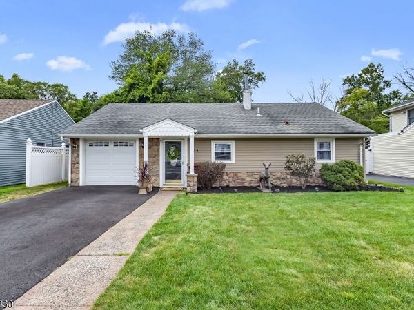 234 Howard Ave, Rochelle Park, NJ 07662