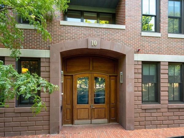 10 St George Street, Unit 103, Boston, MA 02118