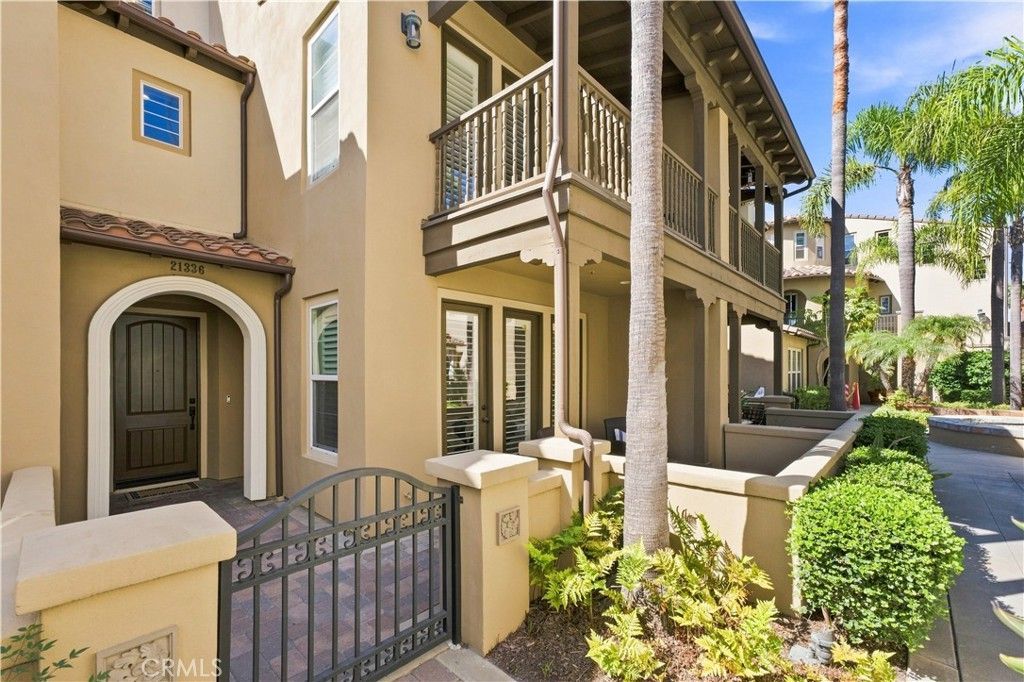 21336 Veleta Circle, Huntington Beach, CA 92648 Main Photo