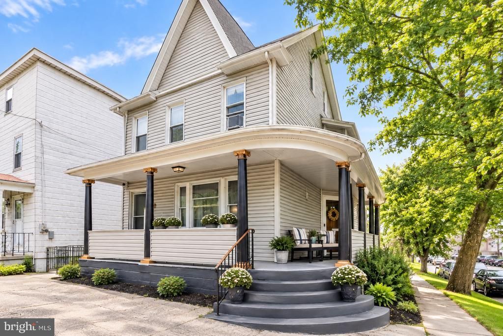 201 W ABBOTT STREET, LANSFORD, PA 18232