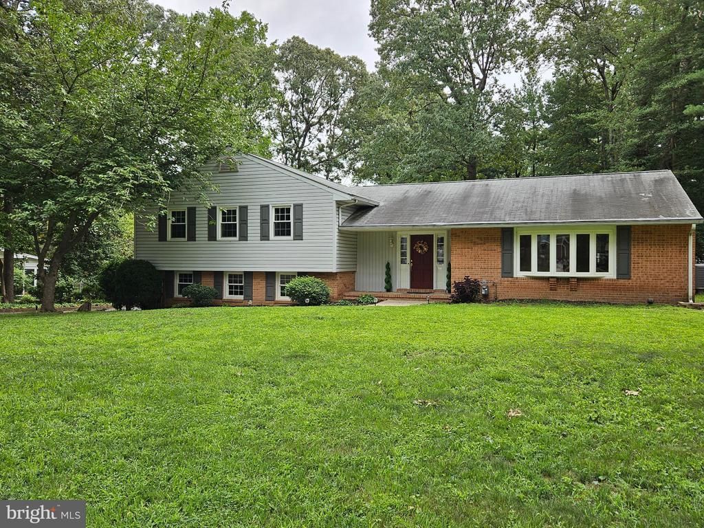 212 OAK AVENUE, SEVERNA PARK, MD 21146