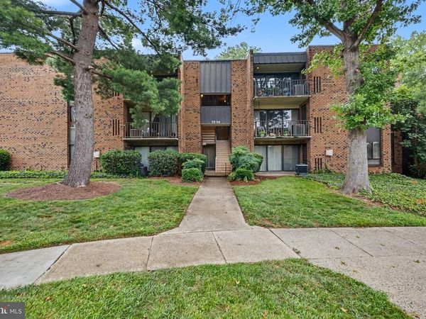 7804 DASSETT COURT, Unit T2, ANNANDALE, VA 22003