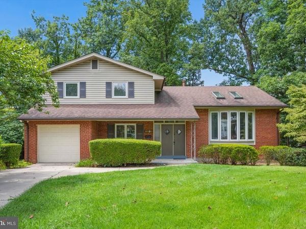 9202 WILMETT COURT, BETHESDA, MD 20817