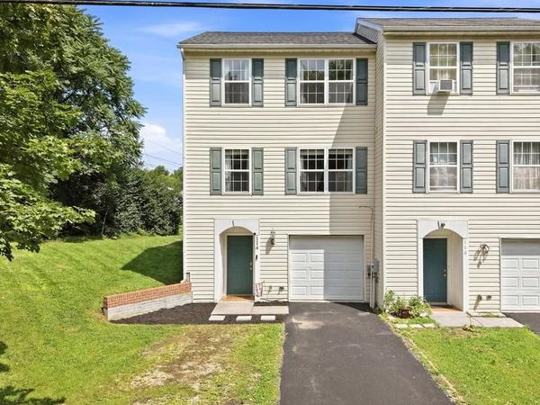 114 SIR WASHINGTON STREET, INWOOD, WV 25428