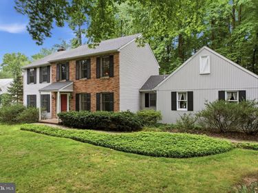 1137 RED OAK DRIVE, GARNET VALLEY, PA 19060