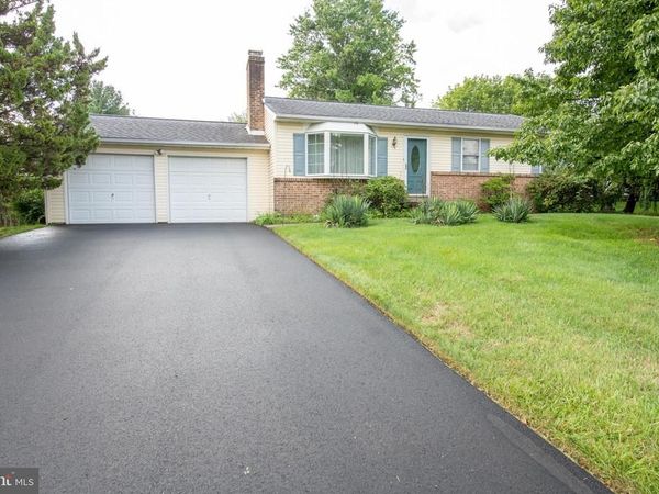 2735 CENTENNIAL ROAD , HATBORO, PA 19040