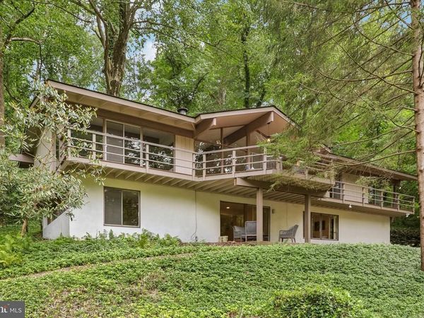 758 DARBY PAOLI ROAD, NEWTOWN SQUARE, PA 19073