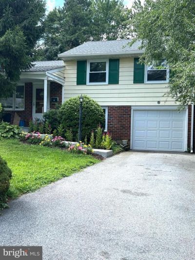 6 GLENWOOD CIRCLE, ALDAN, PA 19018