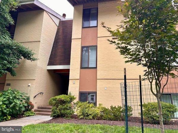 8 CROSS KEYS ROAD, Unit 8F, BALTIMORE, MD 21210