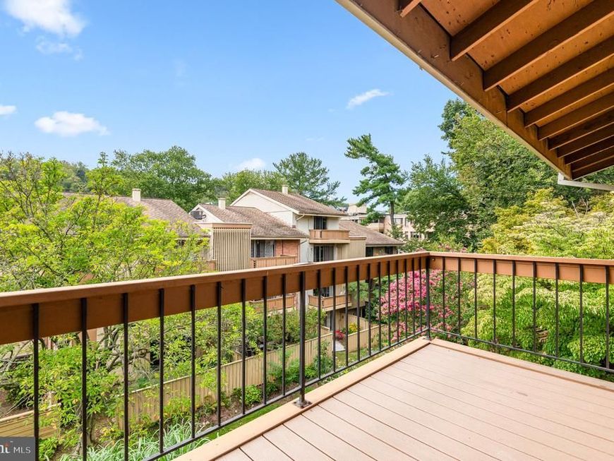 8 Cross Keys Road, Unit 8F, Baltimore, MD 21210 Main Photo