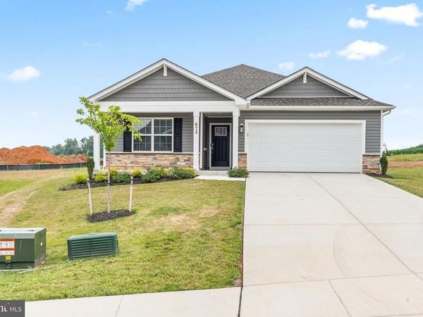 672 ARMSTRONG AVENUE, HAGERSTOWN, MD 21740