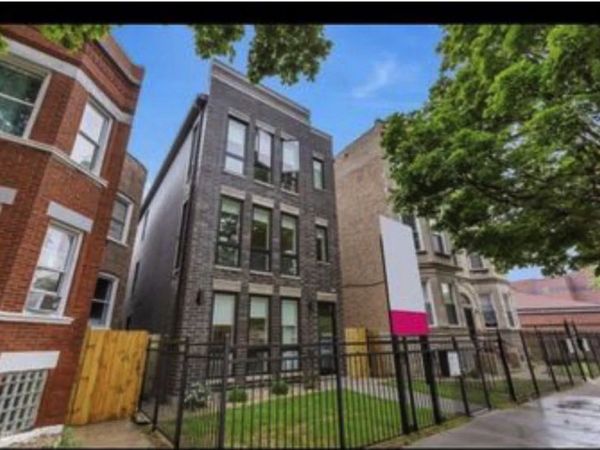 4917 S Champlain Avenue , Unit 1, Chicago, IL 60615