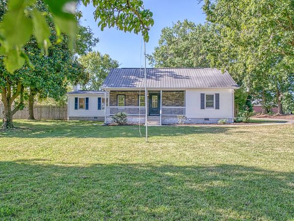 2774 Cookeville Hwy, Smithville, TN 37166