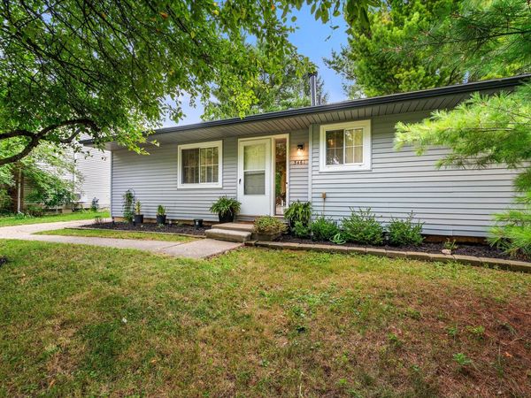 3461 Creek Drive, Ann Arbor, MI 48108
