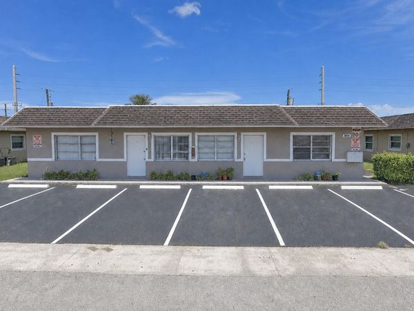 3970 NW 31ST Terrace, Unit   1A, Lauderdale Lakes, FL 33309