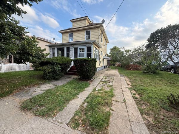 24322 Weller Avenue , Rosedale, NY 11422