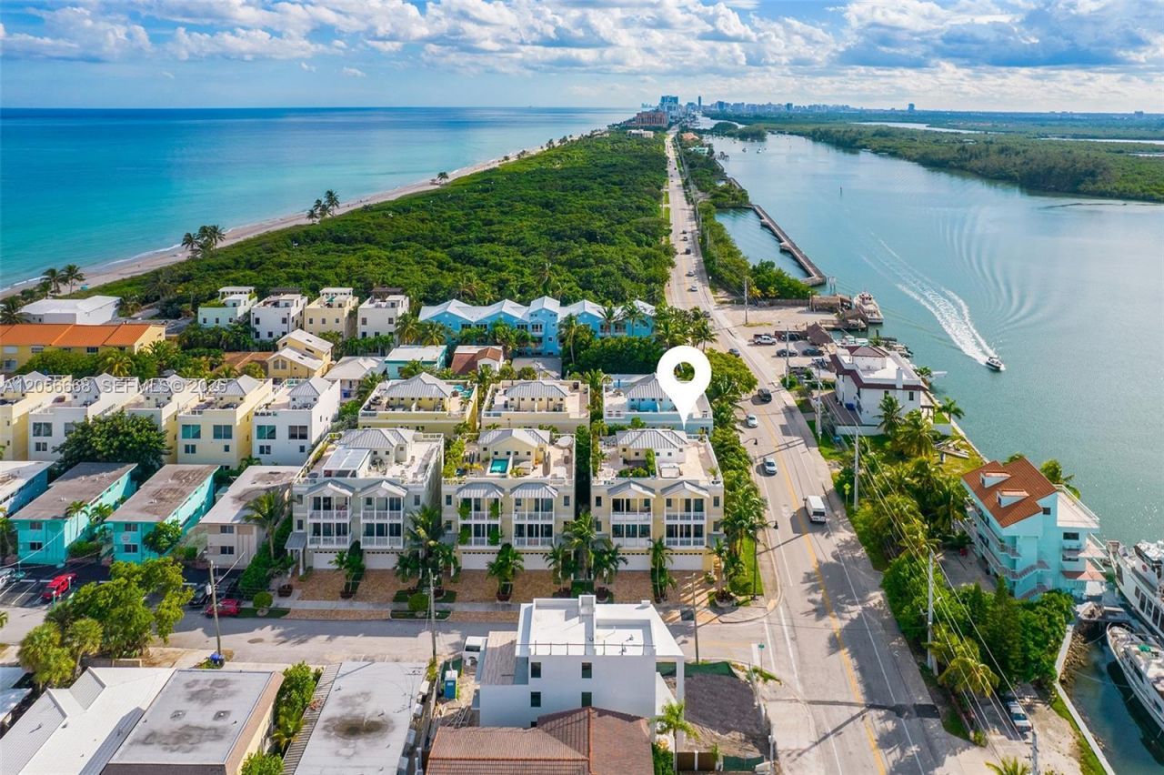 348 Elm St , Unit B-10, Hollywood, FL 33019 Photo