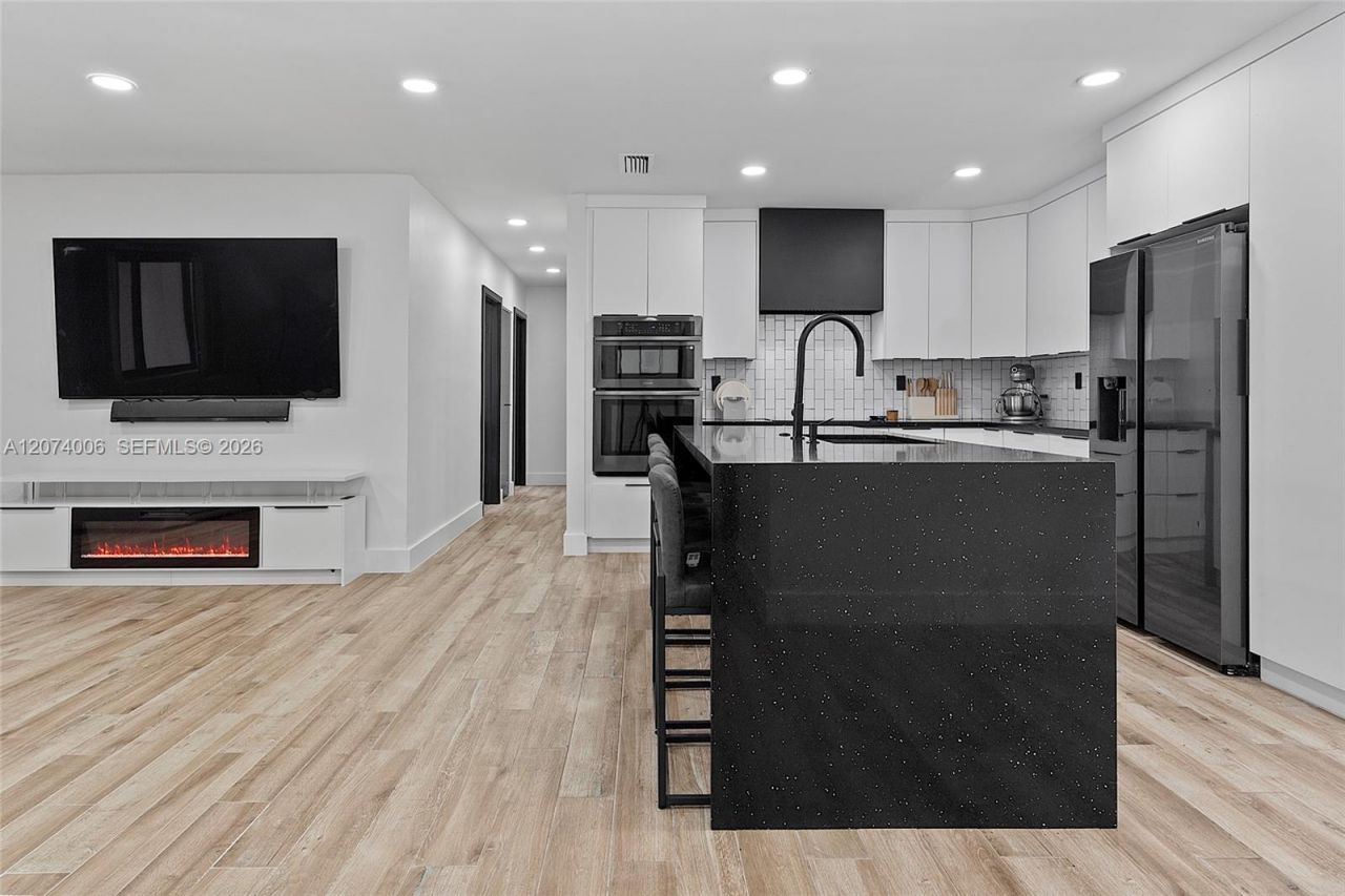 10630 NW 19th Pl, Pembroke Pines, FL 33026 Photo