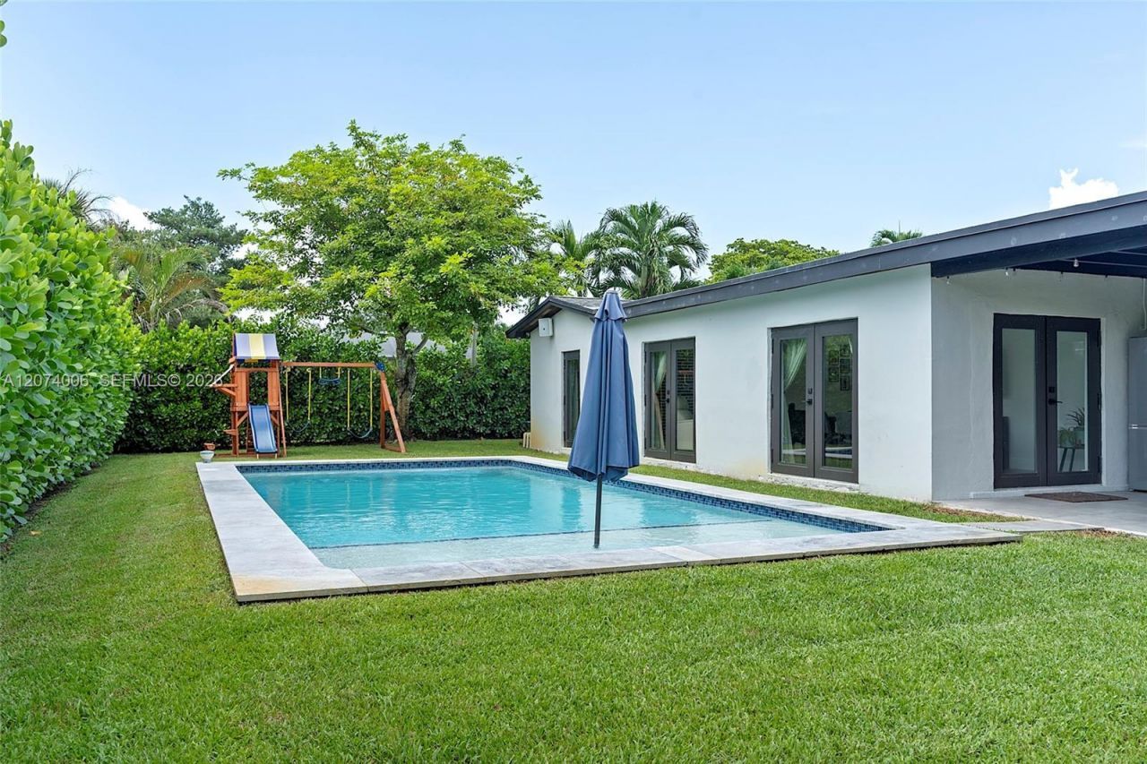 10630 NW 19th Pl, Pembroke Pines, FL 33026 Photo