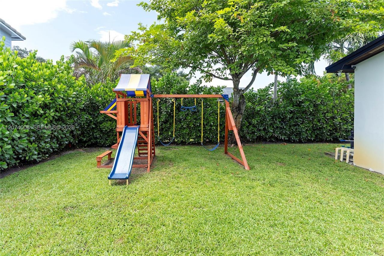 10630 NW 19th Pl, Pembroke Pines, FL 33026 Photo