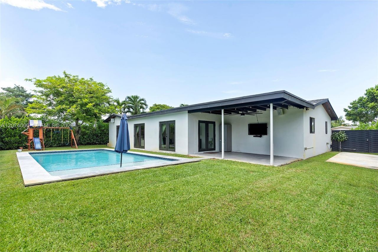 10630 NW 19th Pl, Pembroke Pines, FL 33026 Photo
