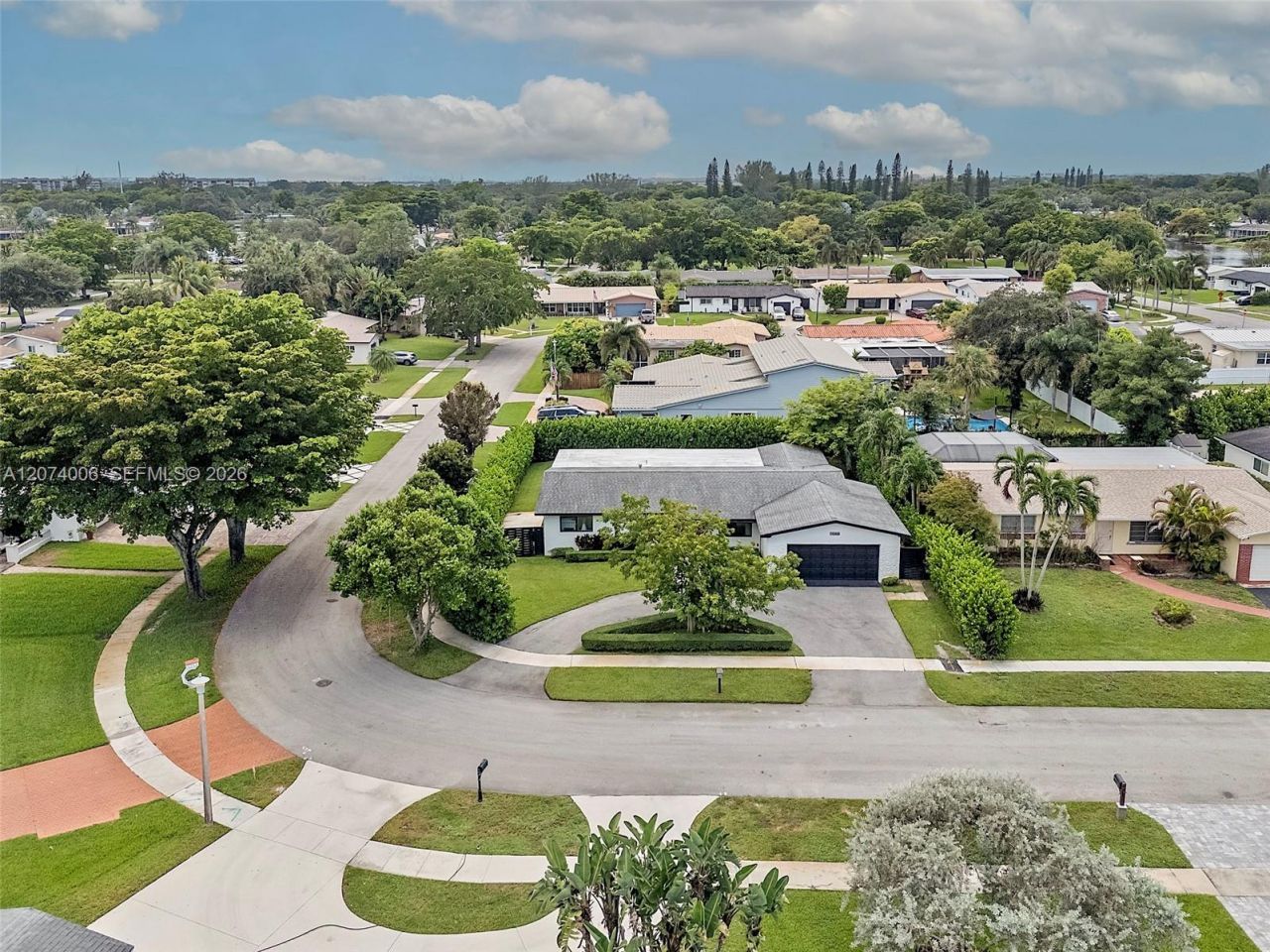 10630 NW 19th Pl, Pembroke Pines, FL 33026 Photo