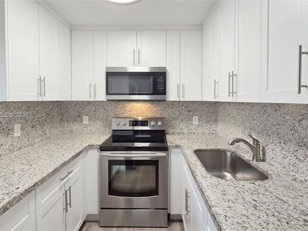 50 W 28th St , Unit 54, Hialeah, FL 33010